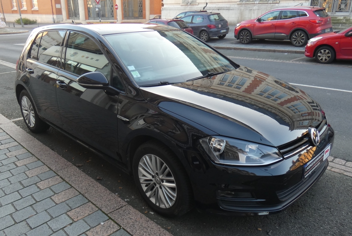 Volkswagen Golf — 16